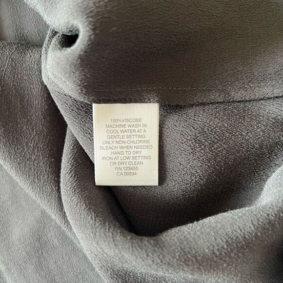 Lord & Taylor Career Top Long Sleeve Crepe V Neck NWT - Picture 12 of 13